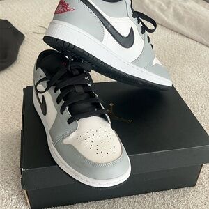 Jordan Women’s Sneakers in Light Gray, White & Black with Red Logo (7.5 men’s)